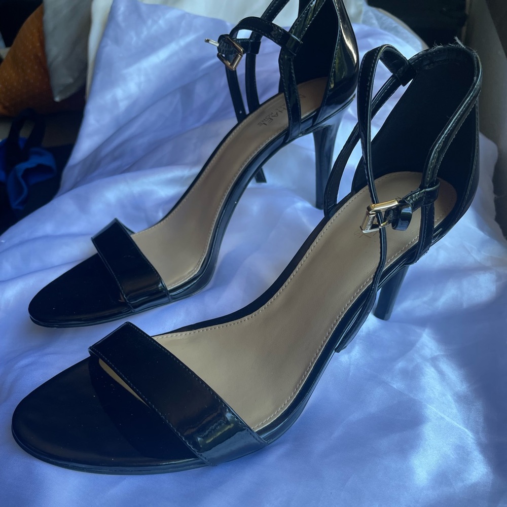 Michael Kors Strap Shiny Heels